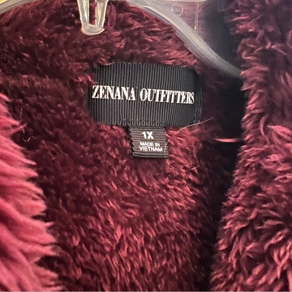 Fuzzy Zenana Jacket - Picture 3 of 3
